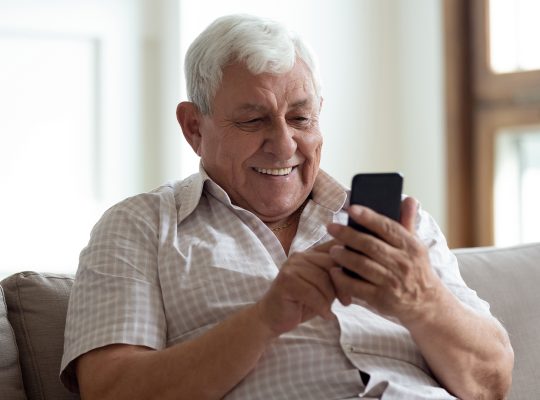 Mobiele senioren telefoon Horend Goed
