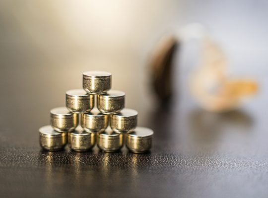 Hoortoestelbatterijen gebruiken