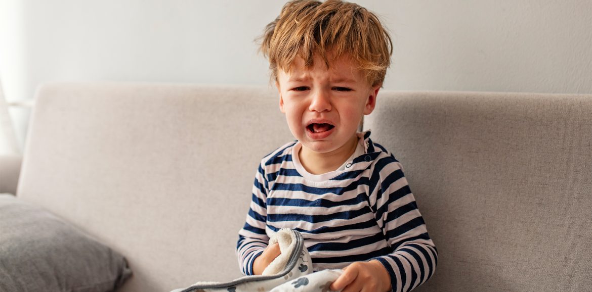 wat te doen als je kind oorontsteking na oorontsteking krijgt